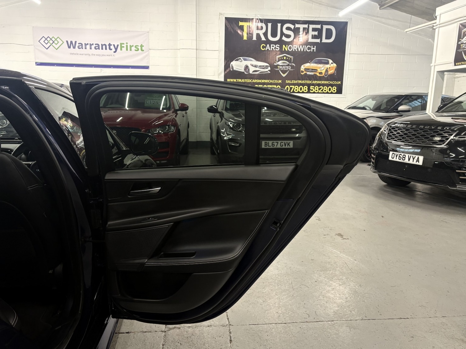 Used Jaguar XE 2017 for sale - 77027882: Photo 60