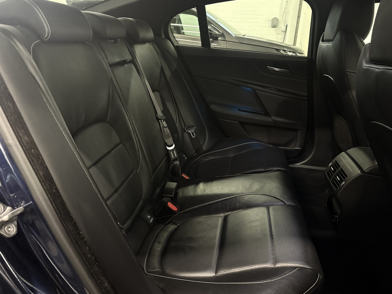 Used Jaguar XE 2017 for sale - 77027882: Photo 64