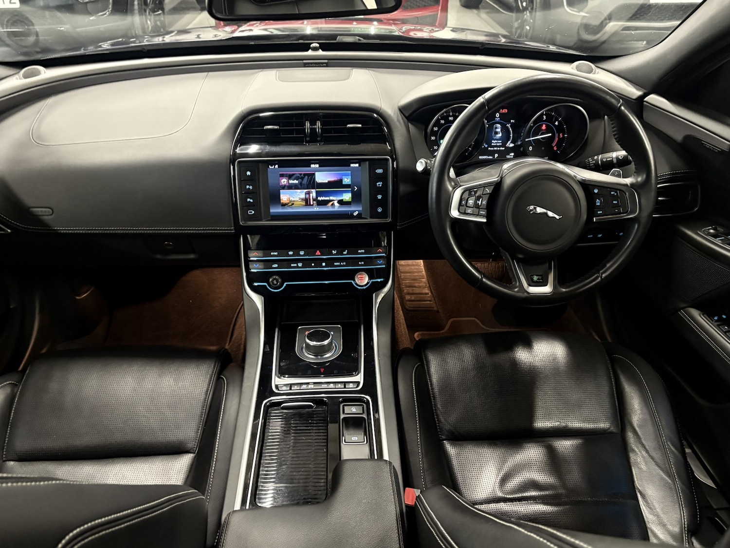 Used Jaguar XE 2017 for sale - 77027882: Photo 71