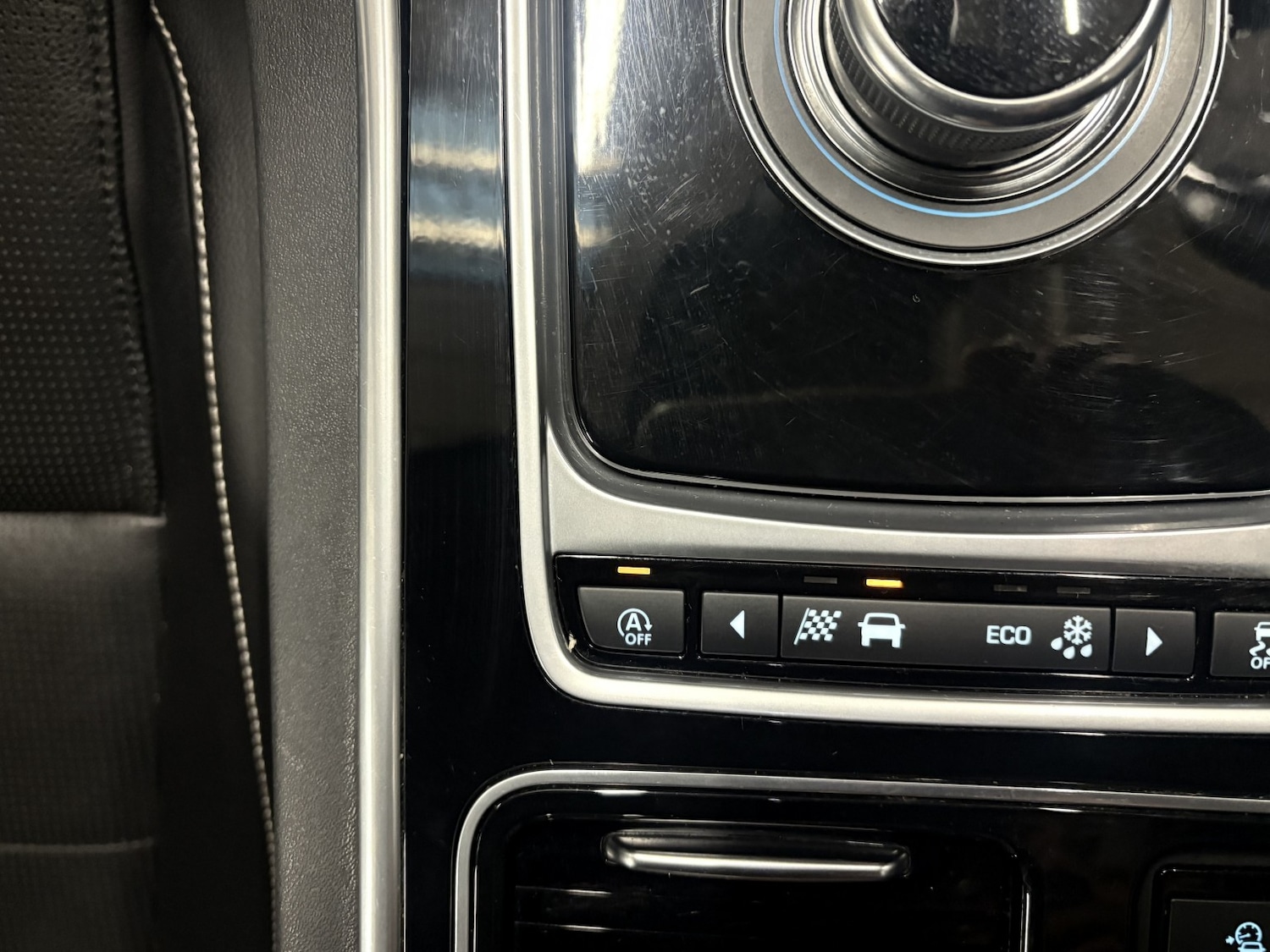 Used Jaguar XE 2017 for sale - 77027882: Photo 89