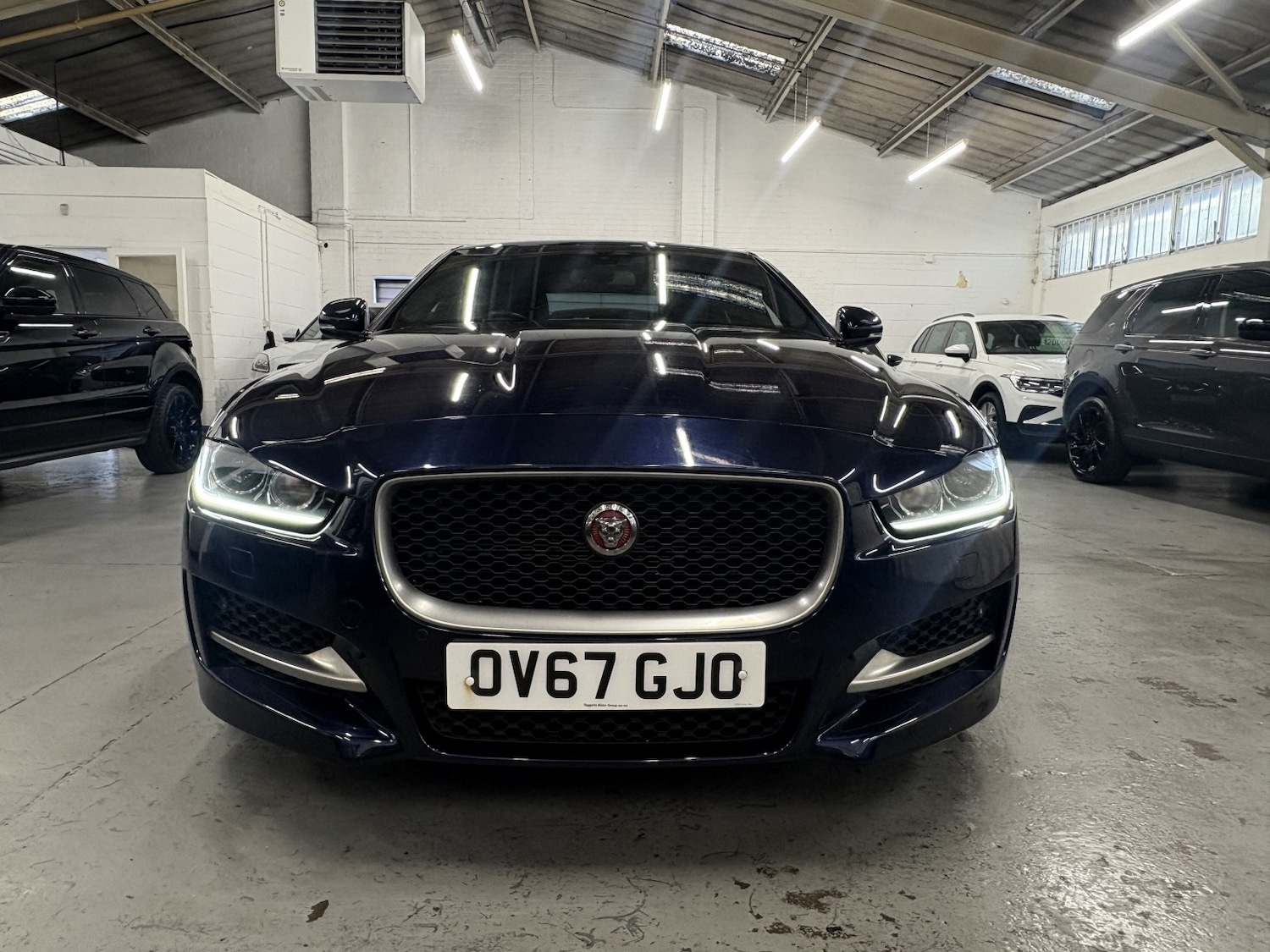 Used Jaguar XE 2017 for sale - 77027882: Photo 9