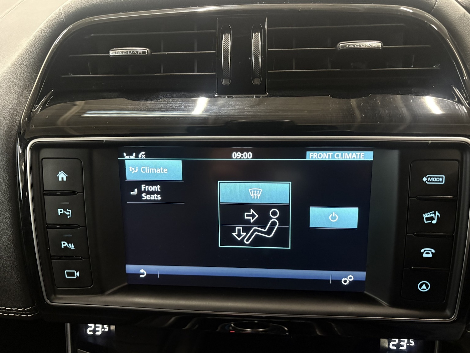 Used Jaguar XE 2017 for sale - 77027882: Photo 90