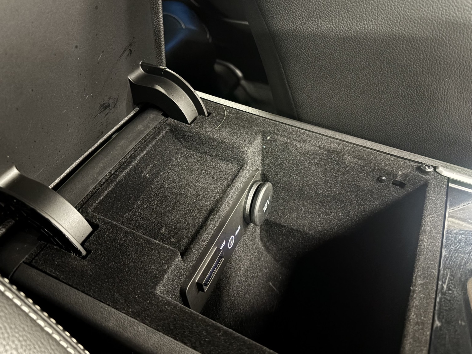 Used Jaguar XE 2017 for sale - 77027882: Photo 92