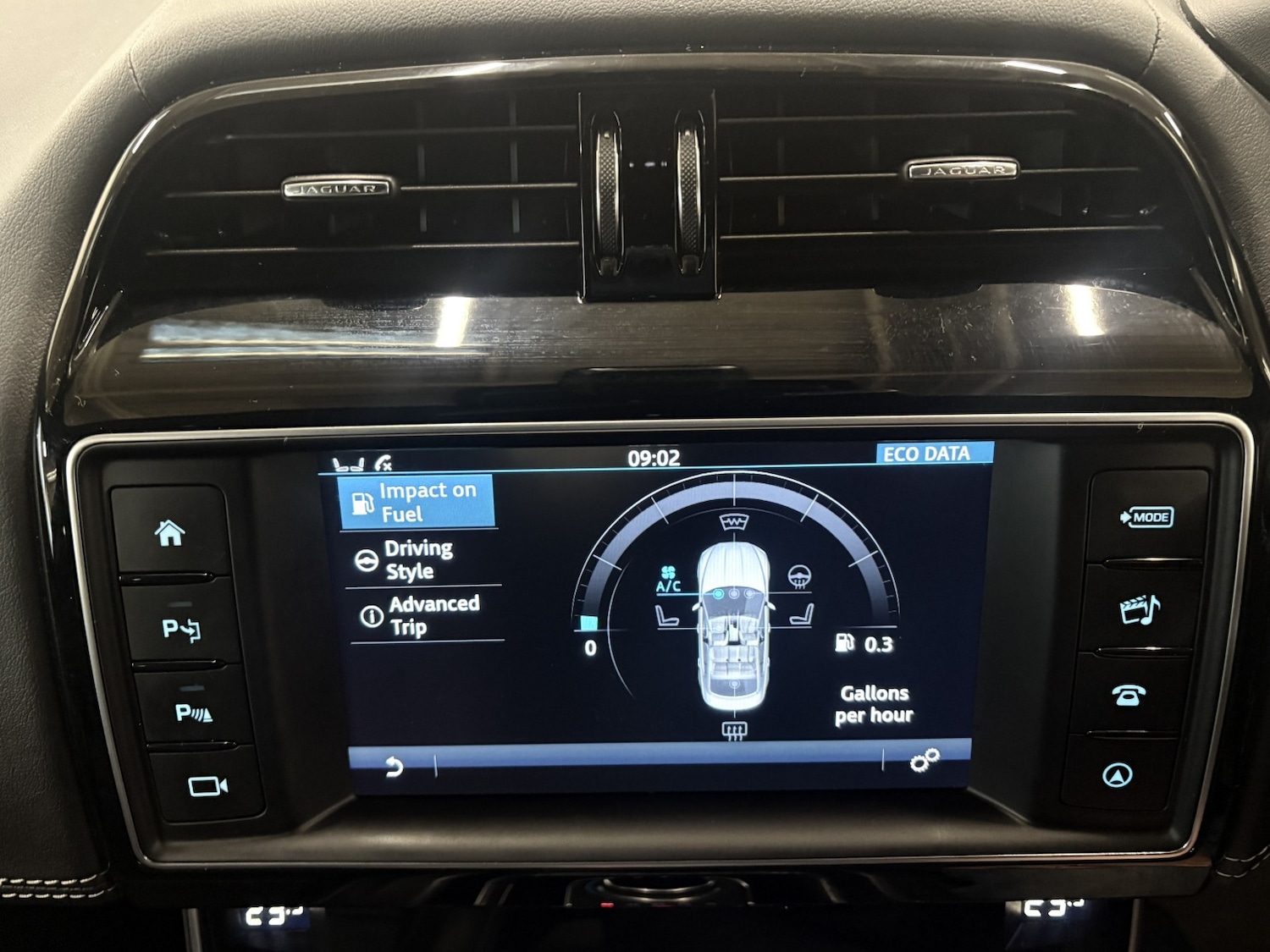 Used Jaguar XE 2017 for sale - 77027882: Photo 96