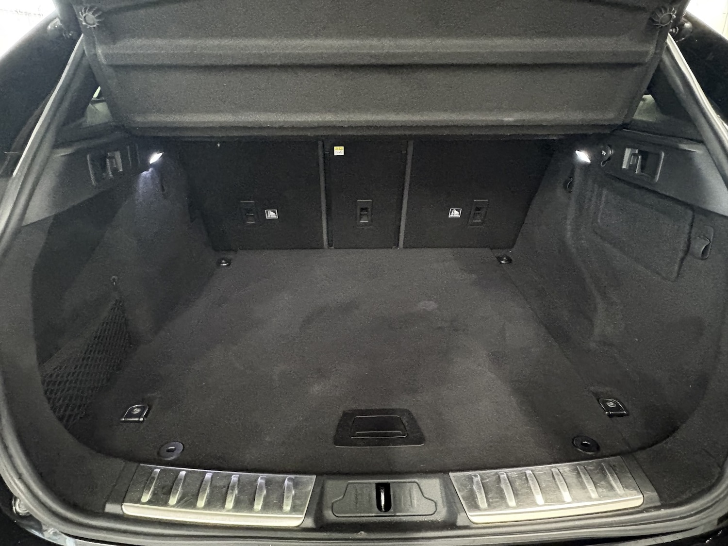 Used Jaguar F-Pace 2018 for sale - 76863855: Photo 11