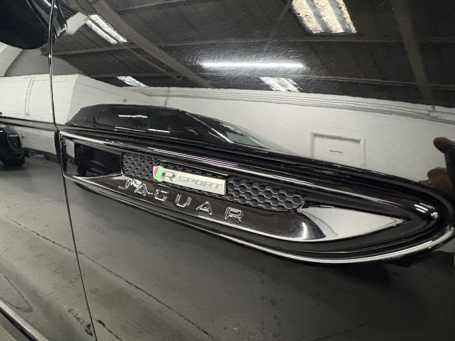 Used Jaguar F-Pace 2018 for sale - 76863855: Photo 15