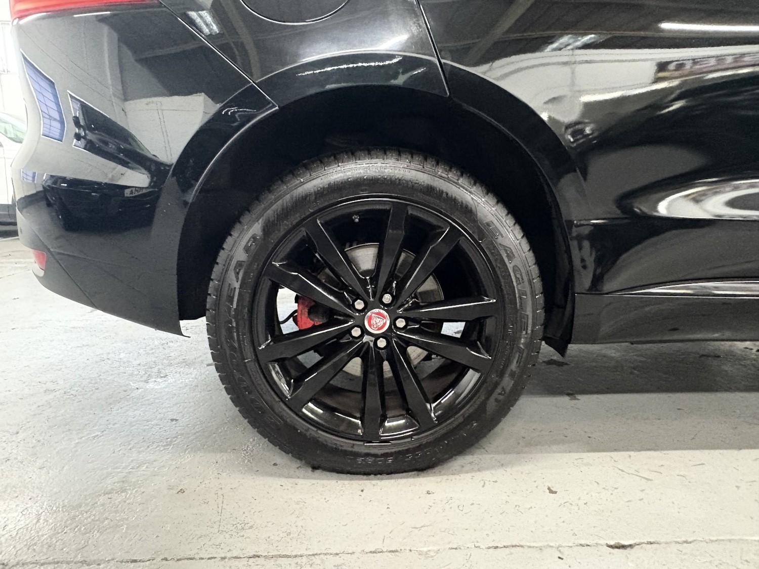 Used Jaguar F-Pace 2018 for sale - 76863855: Photo 23