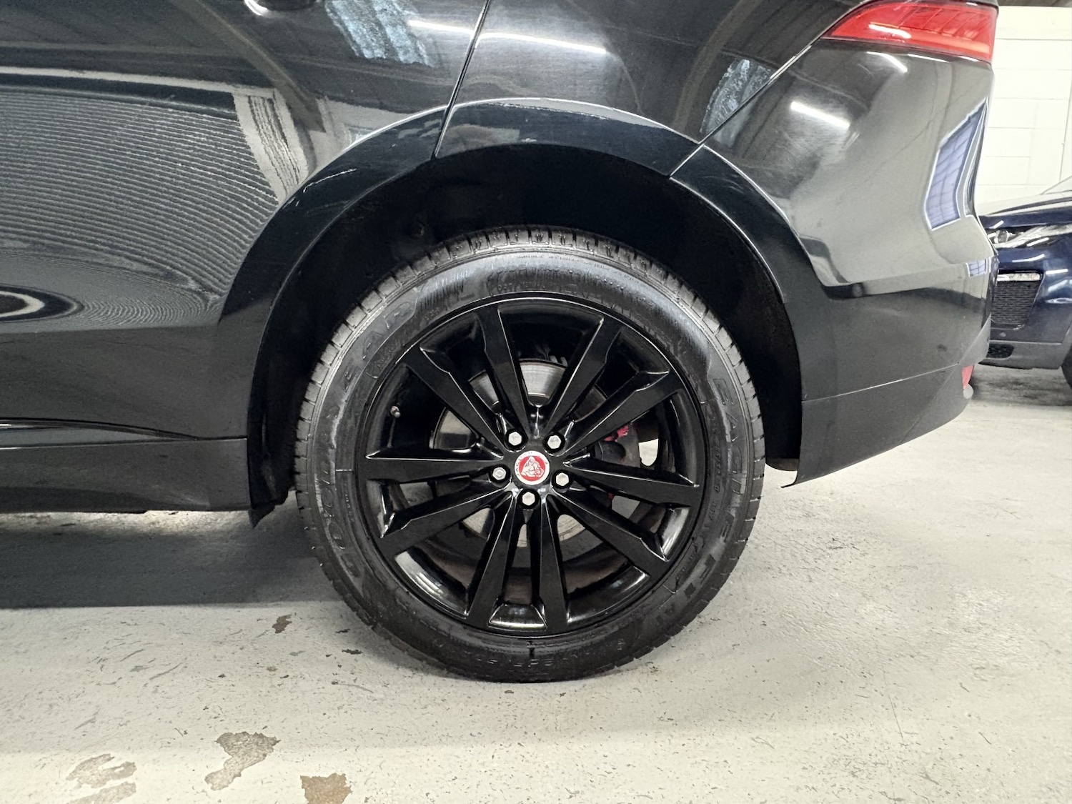 Used Jaguar F-Pace 2018 for sale - 76863855: Photo 24