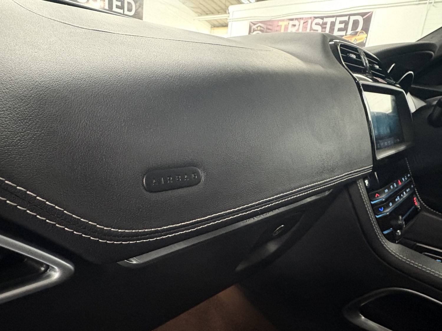 Used Jaguar F-Pace 2018 for sale - 76863855: Photo 47