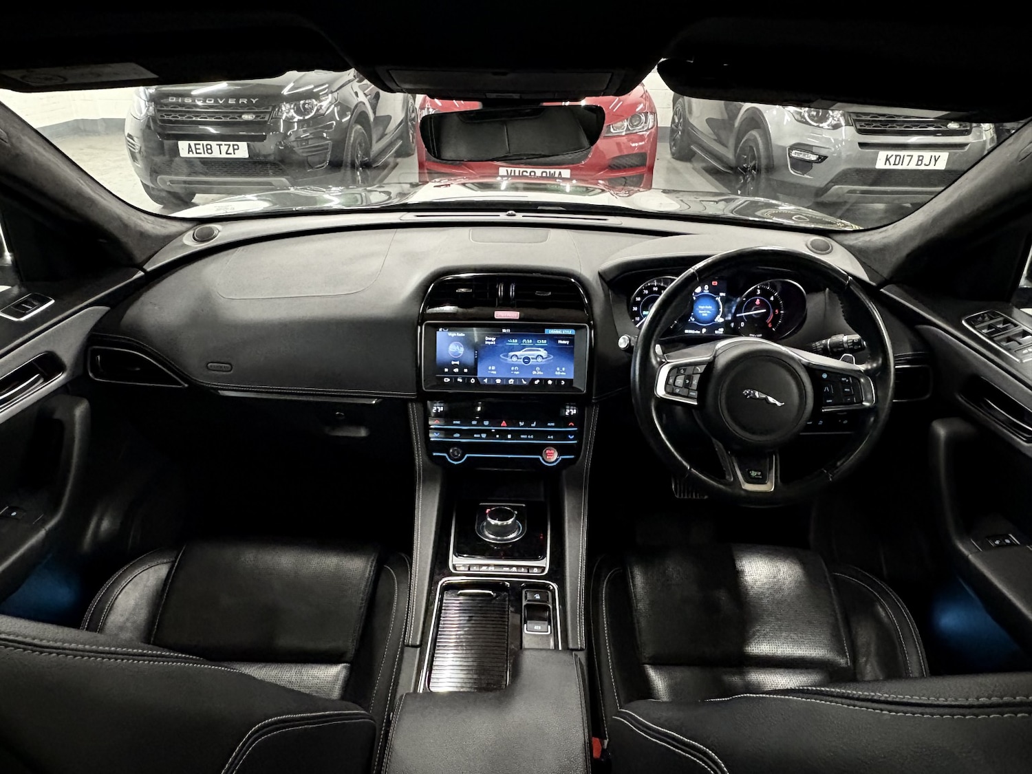 Used Jaguar F-Pace 2018 for sale - 76863855: Photo 57