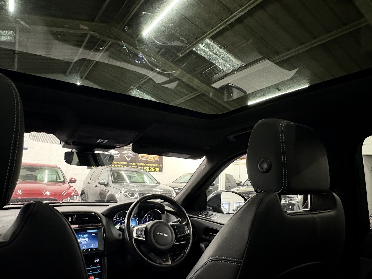 Used Jaguar F-Pace 2018 for sale - 76863855: Photo 64