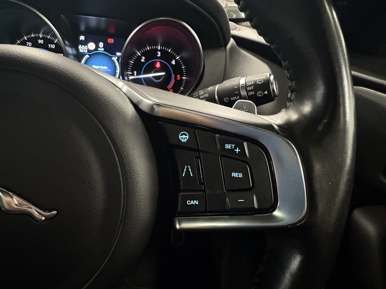 Used Jaguar F-Pace 2018 for sale - 76863855: Photo 66