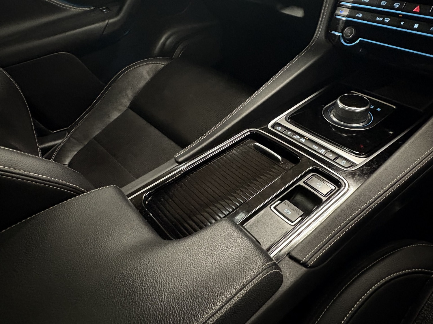 Used Jaguar F-Pace 2018 for sale - 76863855: Photo 75