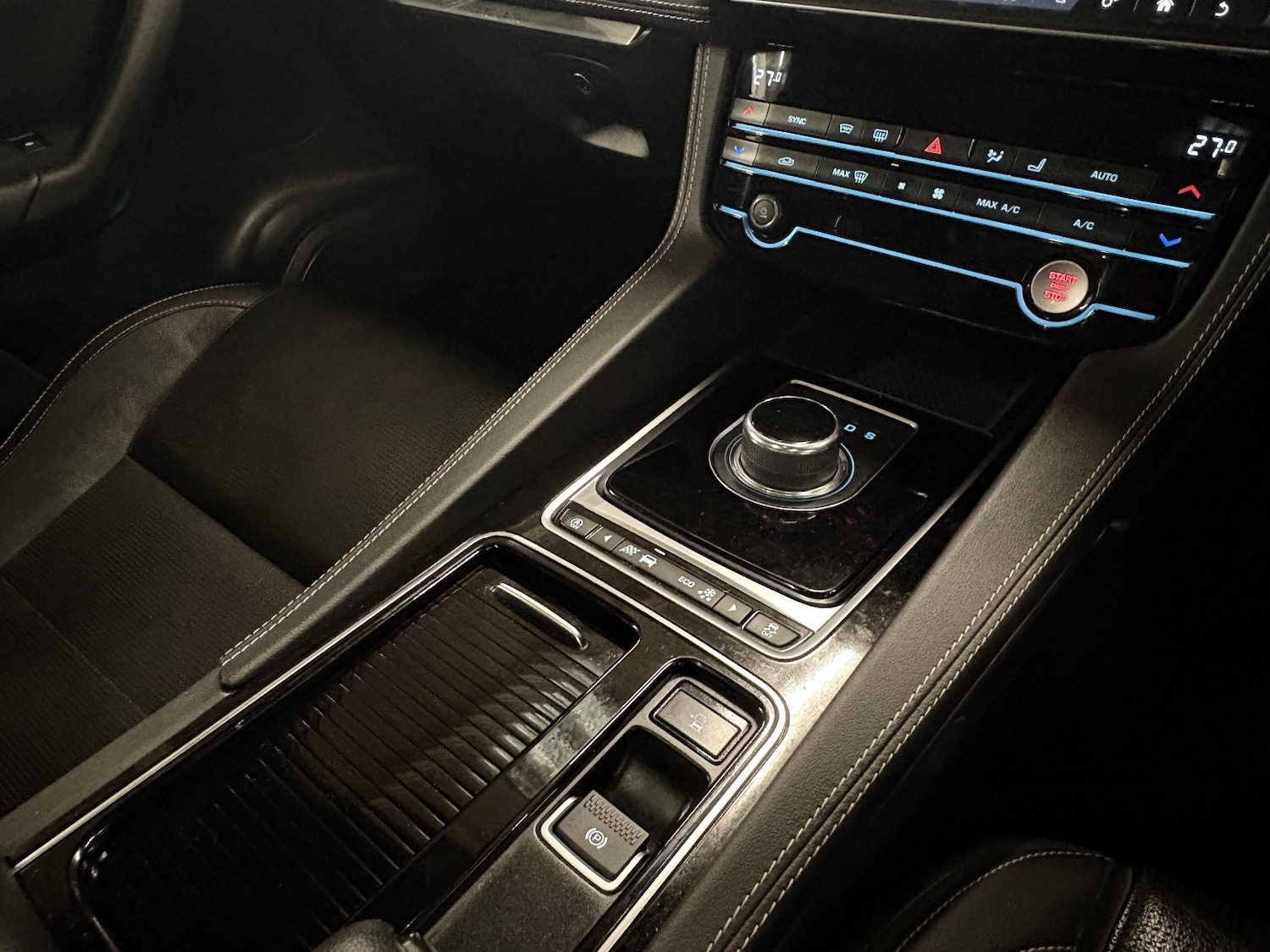 Used Jaguar F-Pace 2018 for sale - 76863855: Photo 76