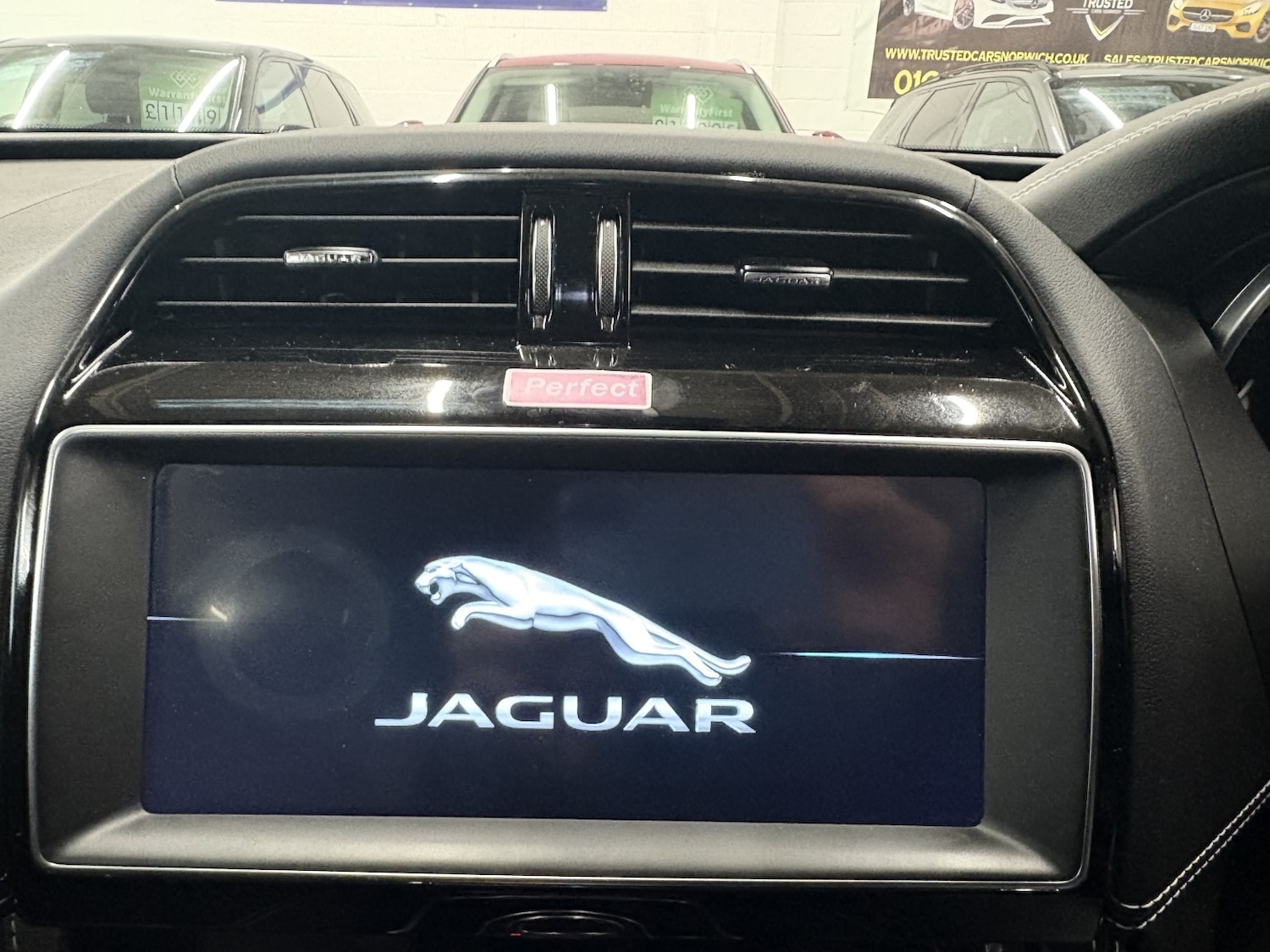 Used Jaguar F-Pace 2018 for sale - 76863855: Photo 90