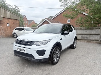Used Land Rover Discovery Sport 2019 for sale - 78932515: Photo