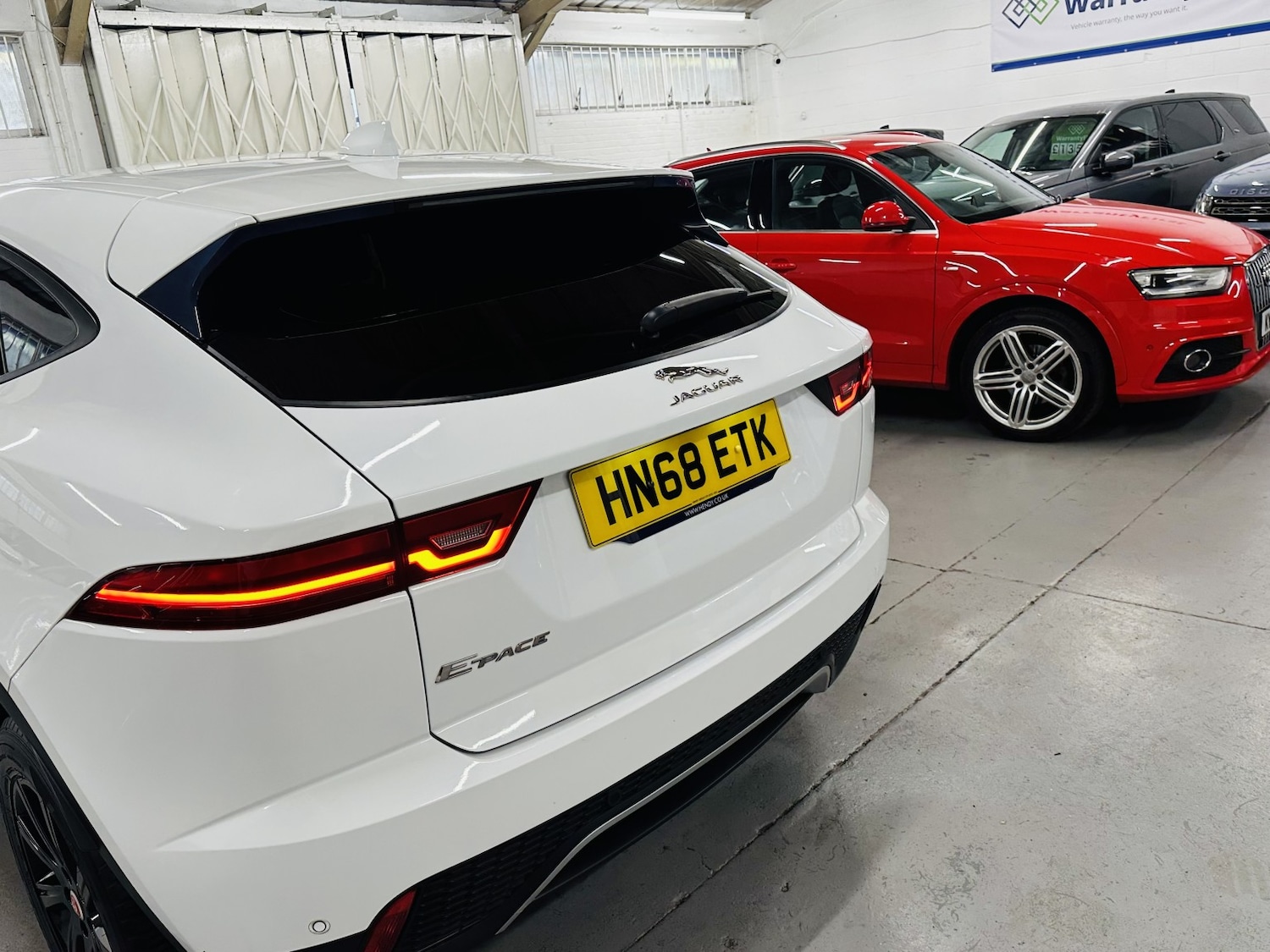 Used Jaguar E-Pace 2018 for sale - 77991646: Photo 12