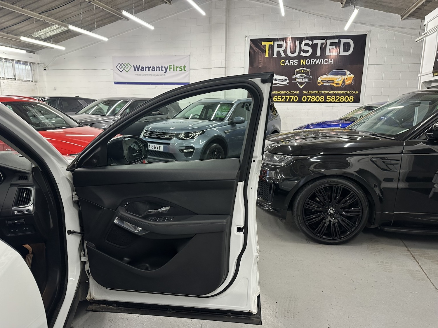 Used Jaguar E-Pace 2018 for sale - 77991646: Photo 30