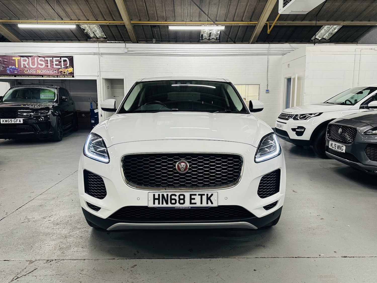 Used Jaguar E-Pace 2018 for sale - 77991646: Photo 5