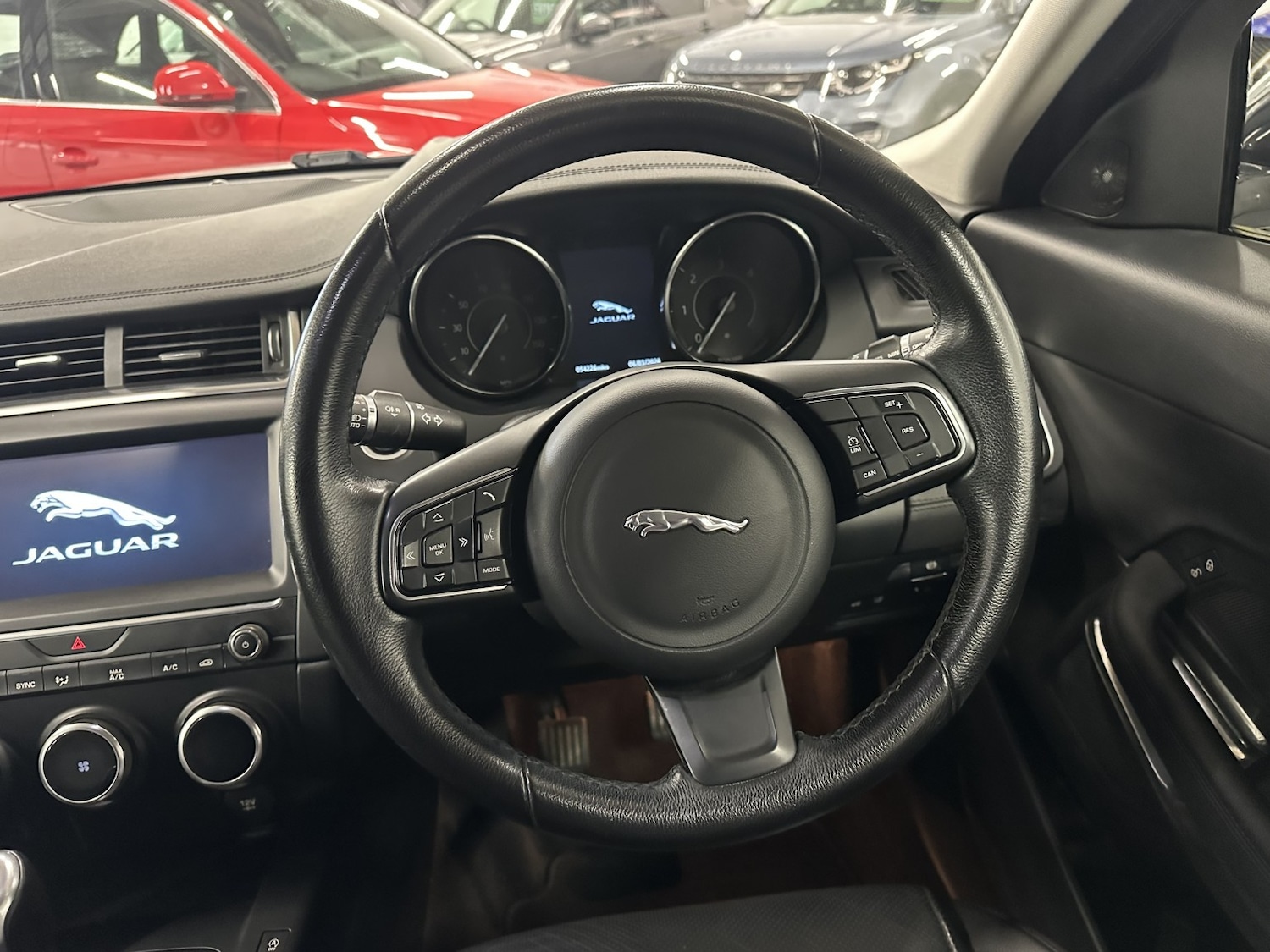 Used Jaguar E-Pace 2018 for sale - 77991646: Photo 50