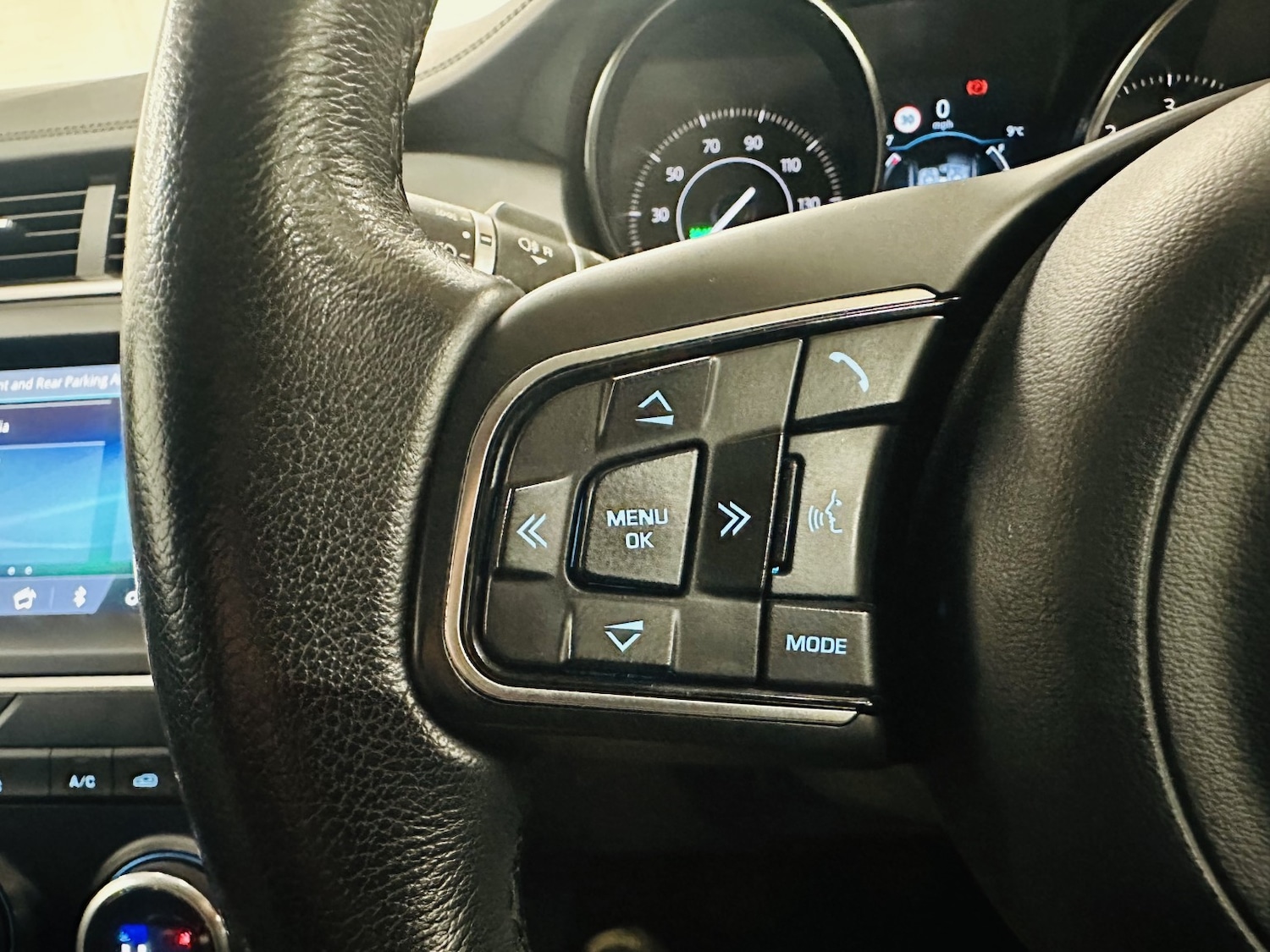 Used Jaguar E-Pace 2018 for sale - 77991646: Photo 53