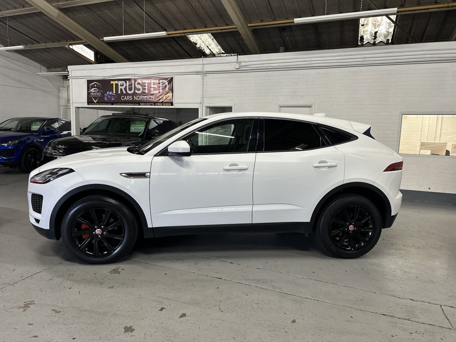 Used Jaguar E-Pace 2018 for sale - 77991646: Photo 7
