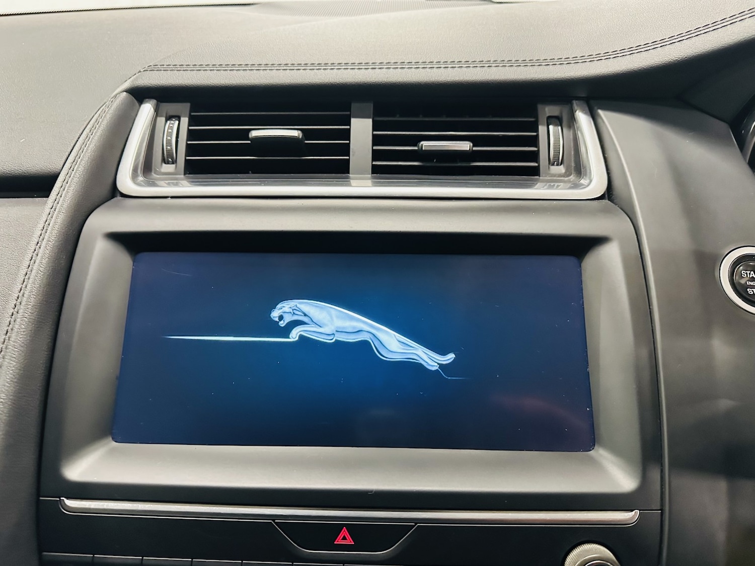 Used Jaguar E-Pace 2018 for sale - 77991646: Photo 70