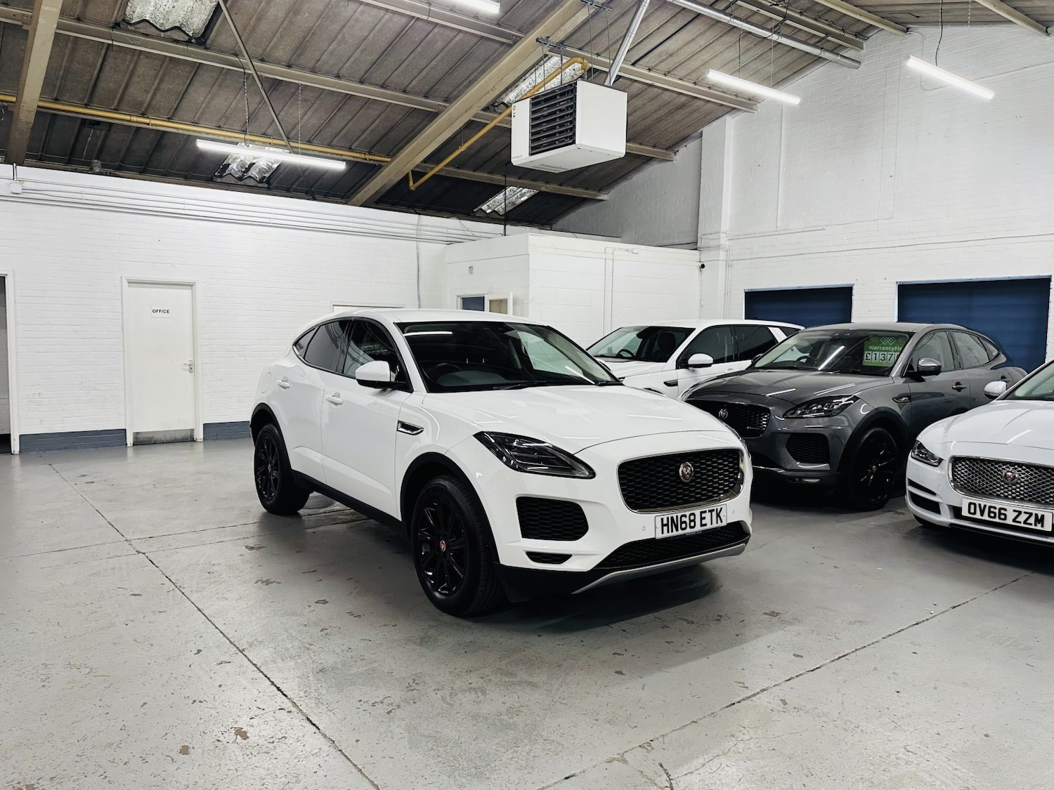 Used Jaguar E-Pace 2018 for sale - 77991646: Photo 71