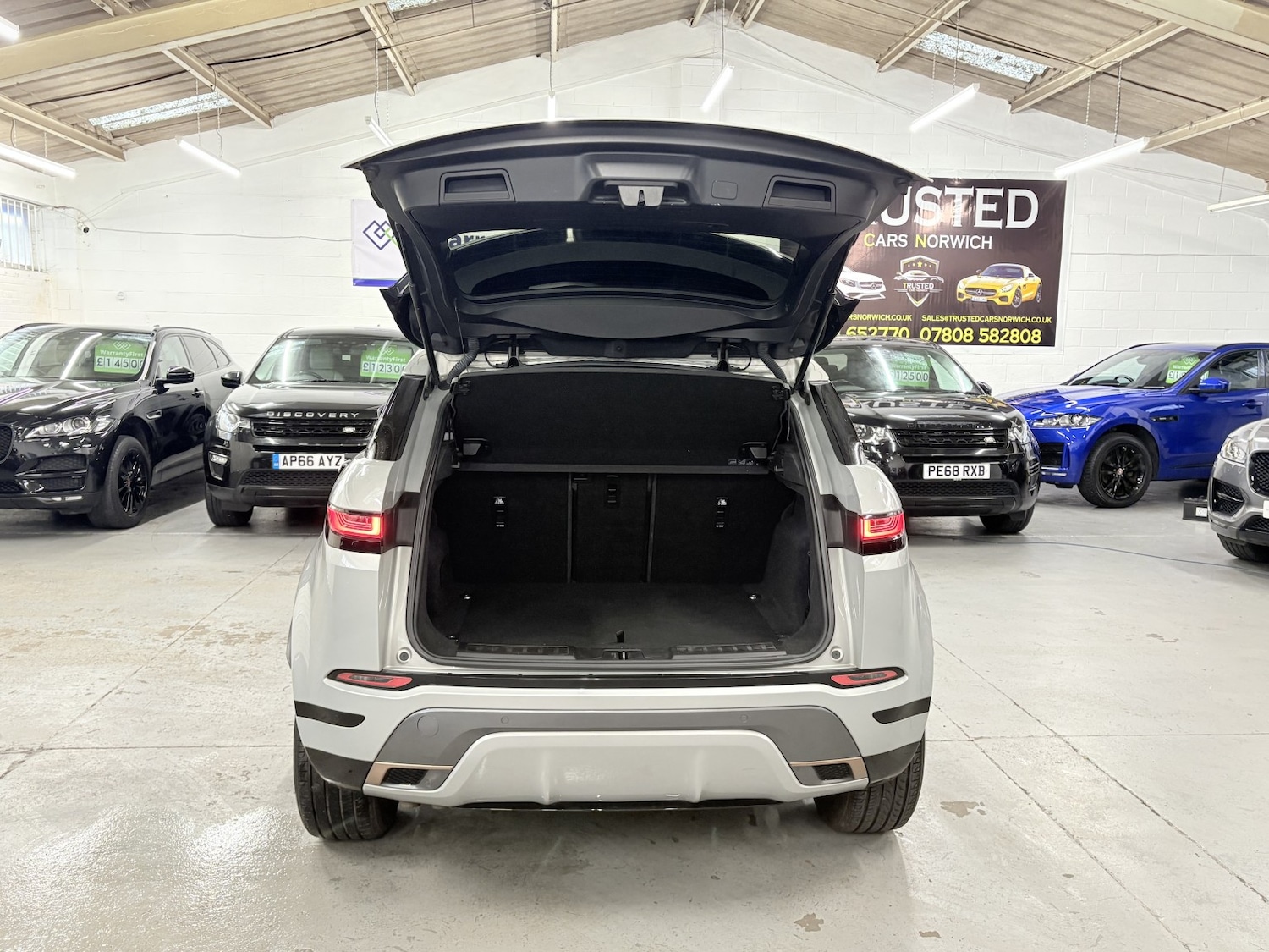 Used Land Rover Range Rover Evoque 2019 for sale - 77028004: Photo 19