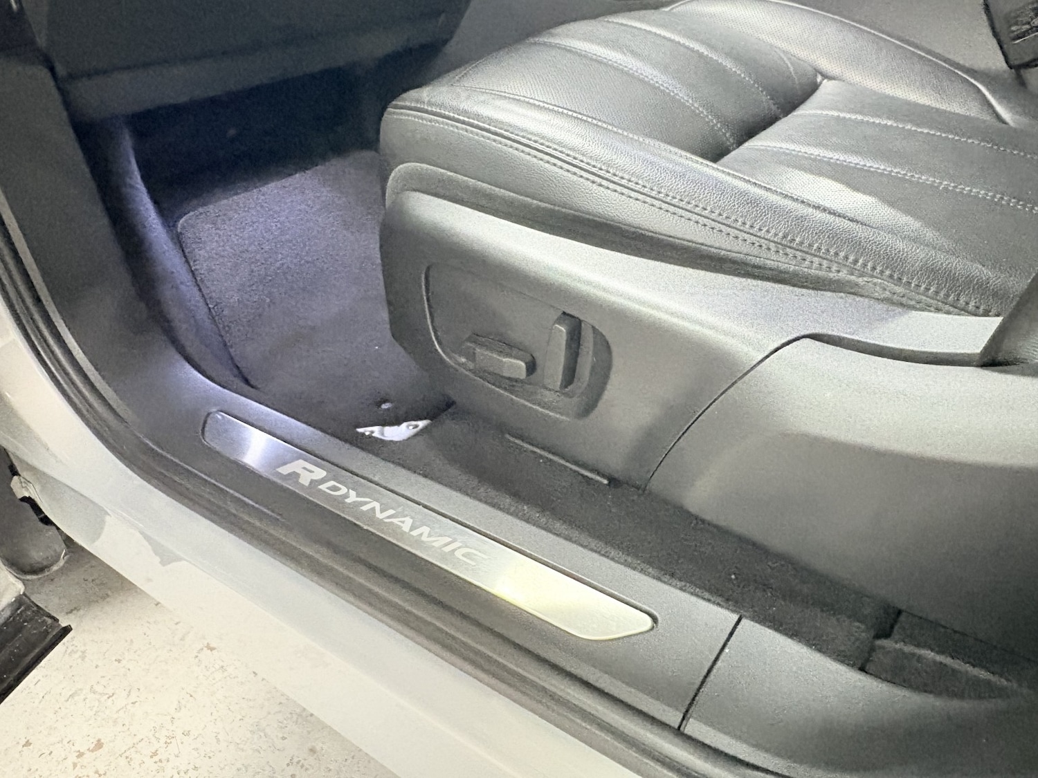 Used Land Rover Range Rover Evoque 2019 for sale - 77028004: Photo 41