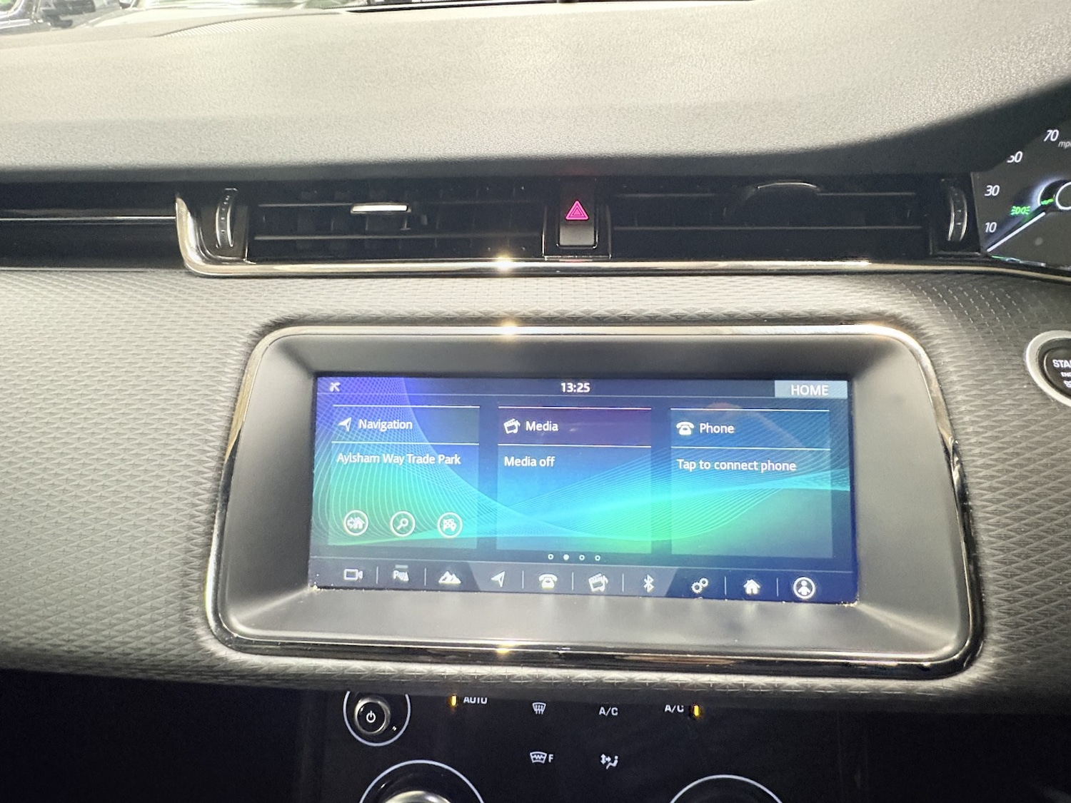 Used Land Rover Range Rover Evoque 2019 for sale - 77028004: Photo 63