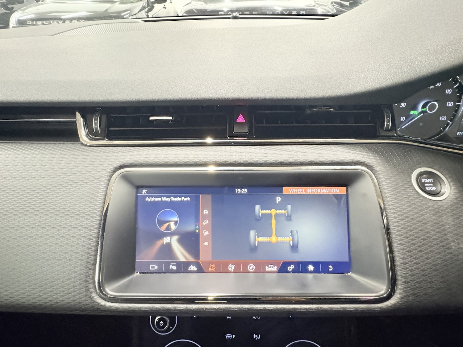 Used Land Rover Range Rover Evoque 2019 for sale - 77028004: Photo 68