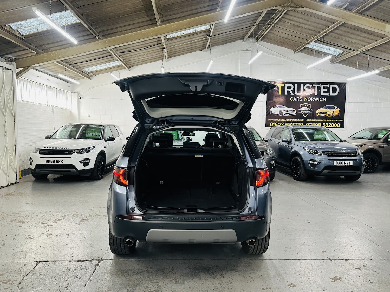 Used Land Rover Discovery Sport 2018 for sale - 78183008: Photo 12