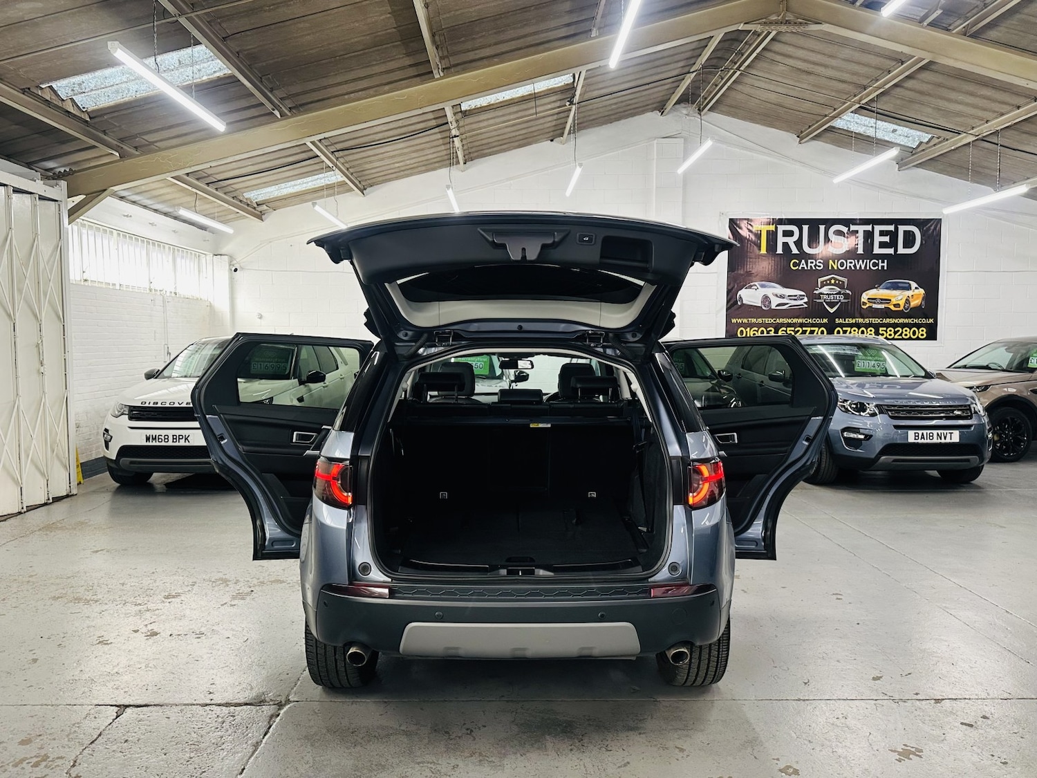 Used Land Rover Discovery Sport 2018 for sale - 78183008: Photo 13