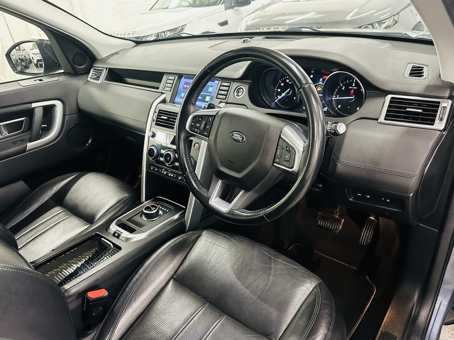 Used Land Rover Discovery Sport 2018 for sale - 78183008: Photo 28