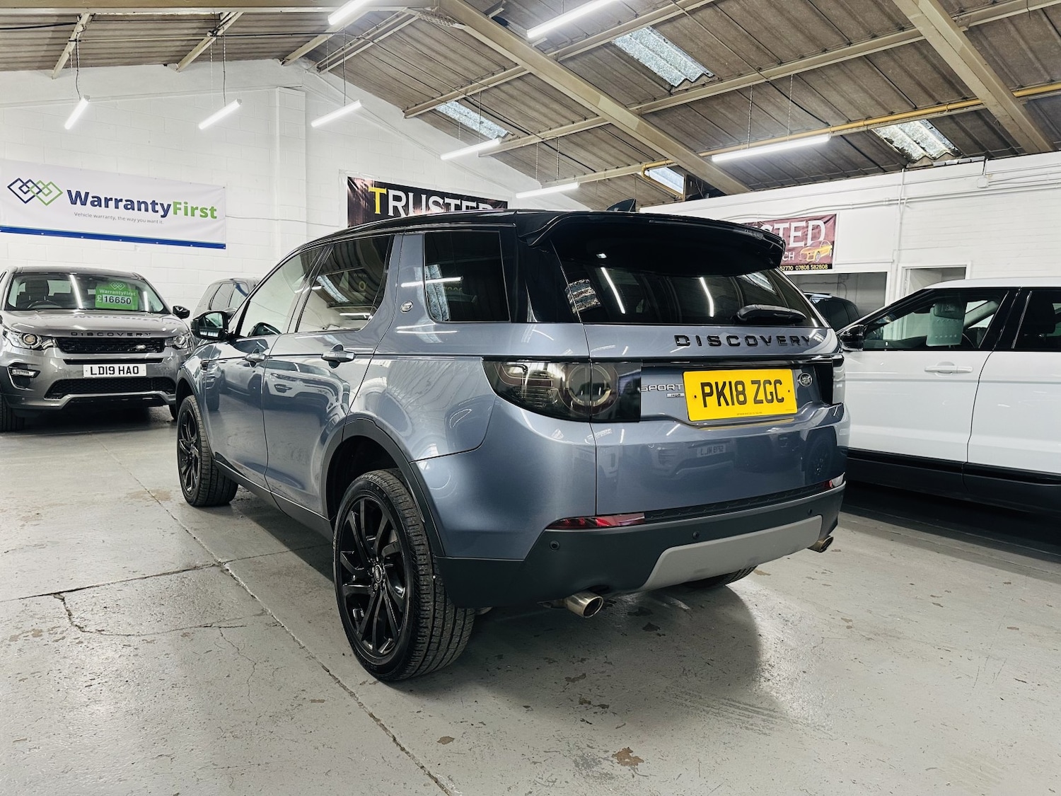 Used Land Rover Discovery Sport 2018 for sale - 78183008: Photo 3