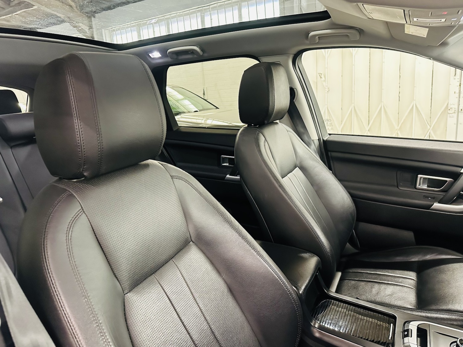 Used Land Rover Discovery Sport 2018 for sale - 78183008: Photo 30