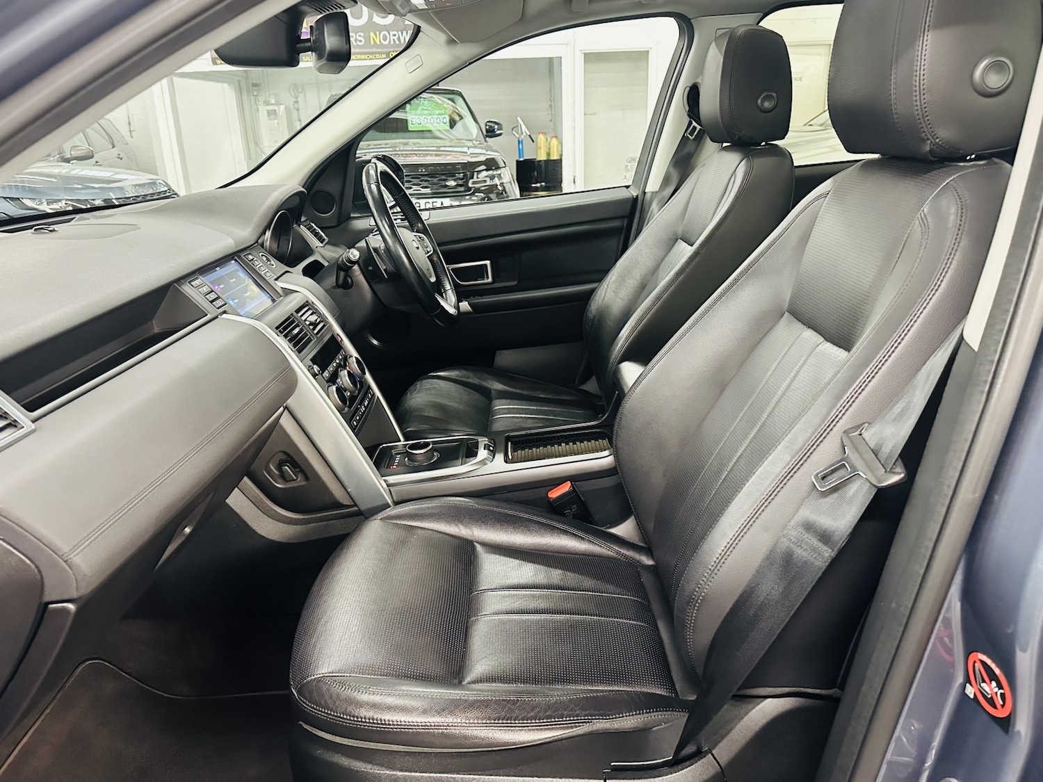 Used Land Rover Discovery Sport 2018 for sale - 78183008: Photo 35