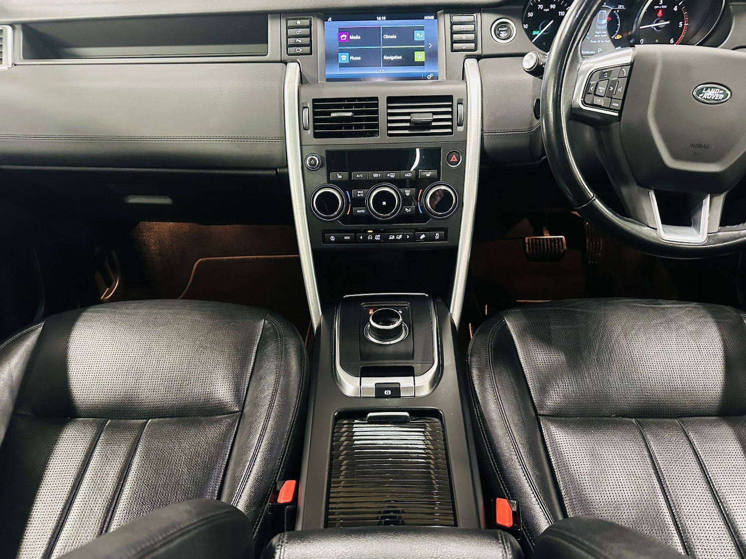 Used Land Rover Discovery Sport 2018 for sale - 78183008: Photo 49