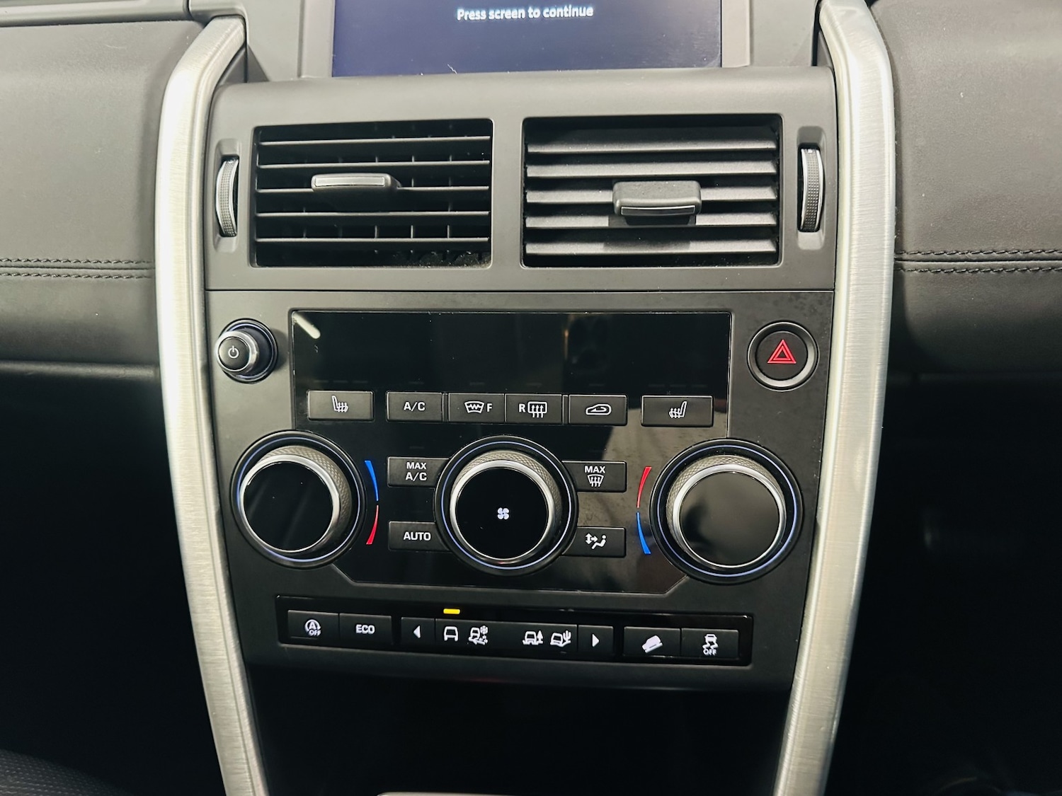 Used Land Rover Discovery Sport 2018 for sale - 78183008: Photo 59