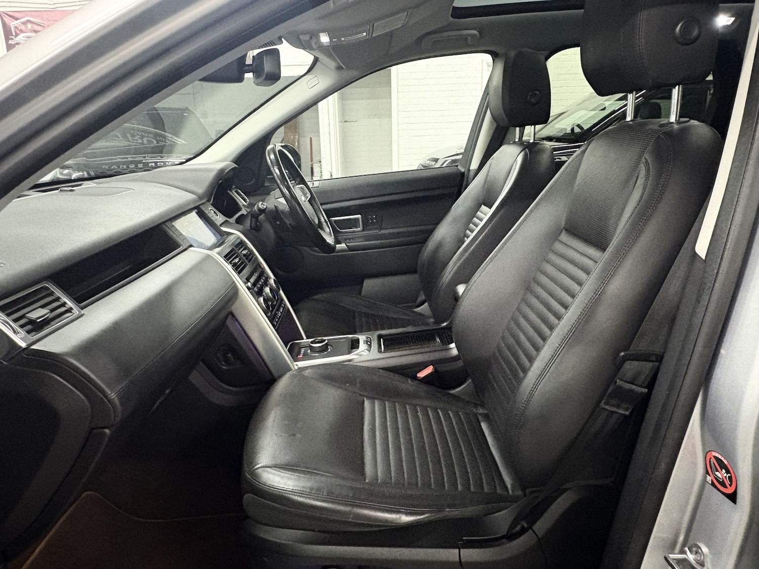 Used Land Rover Discovery Sport 2018 for sale - 77027891: Photo 54