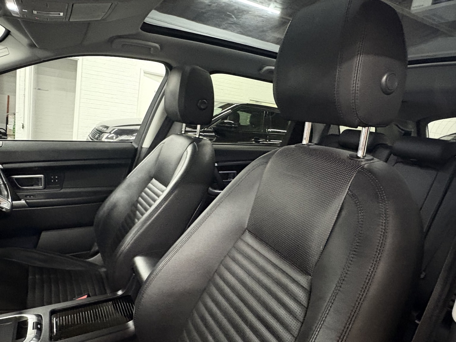 Used Land Rover Discovery Sport 2018 for sale - 77027891: Photo 59