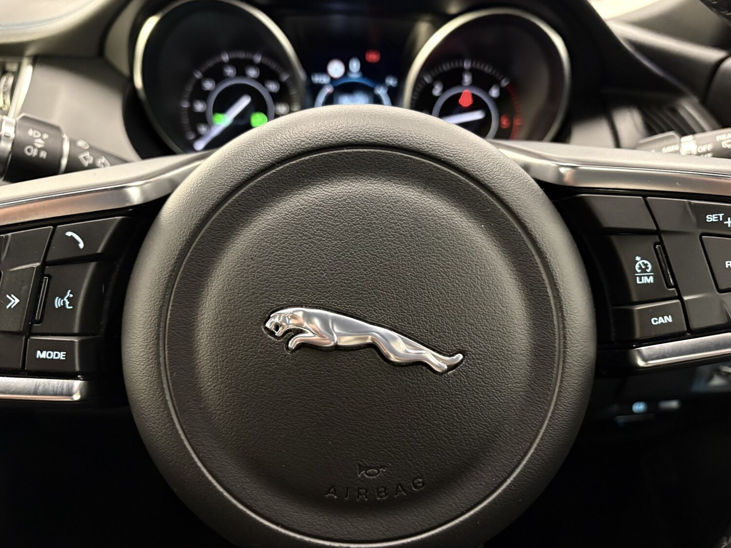 Used Jaguar E-Pace 2019 for sale - 78182886: Photo 65