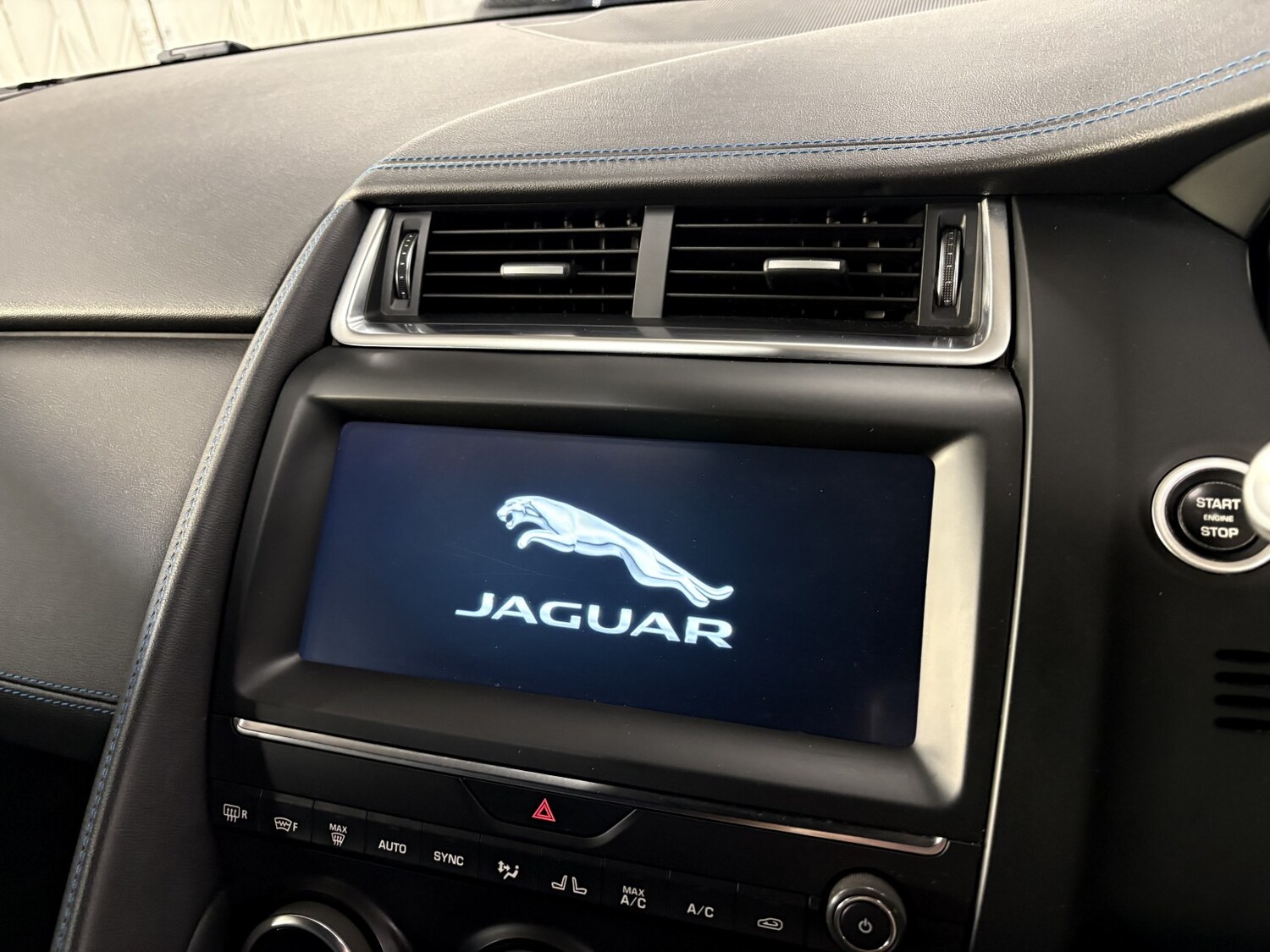 Used Jaguar E-Pace 2019 for sale - 78182886: Photo 86