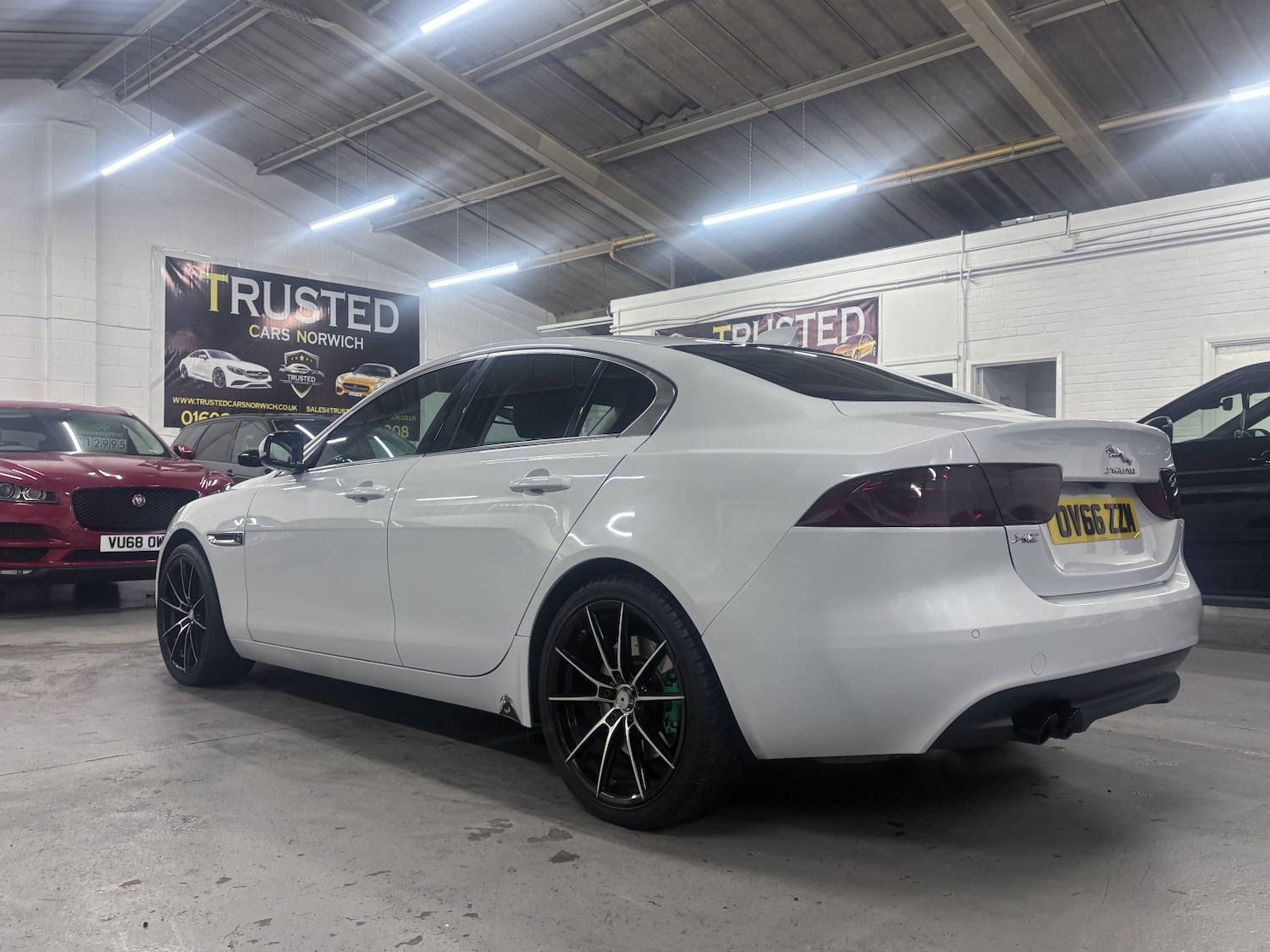 Used Jaguar XE 2017 for sale - 77822193: Photo 16