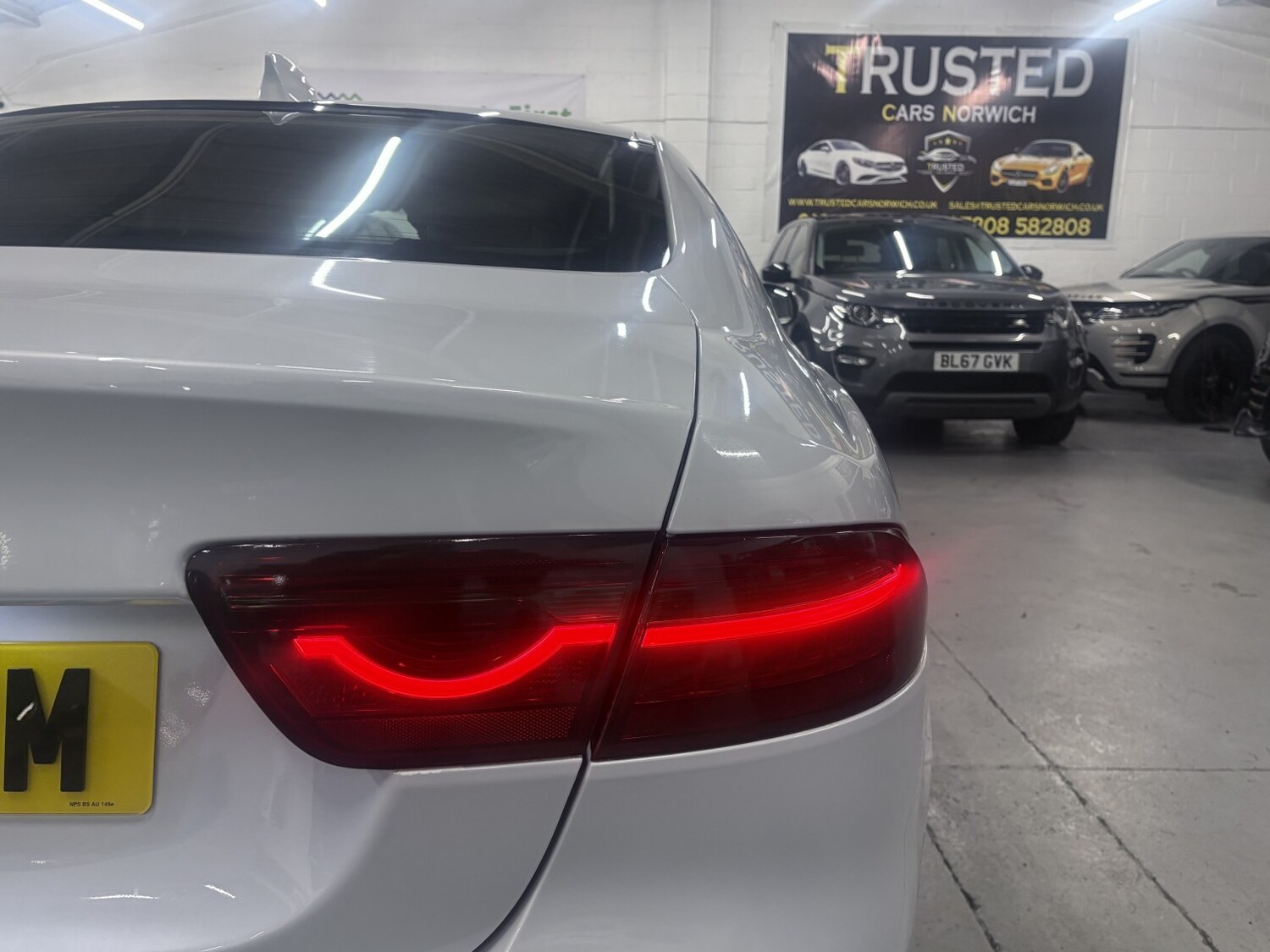 Used Jaguar XE 2017 for sale - 77822193: Photo 24