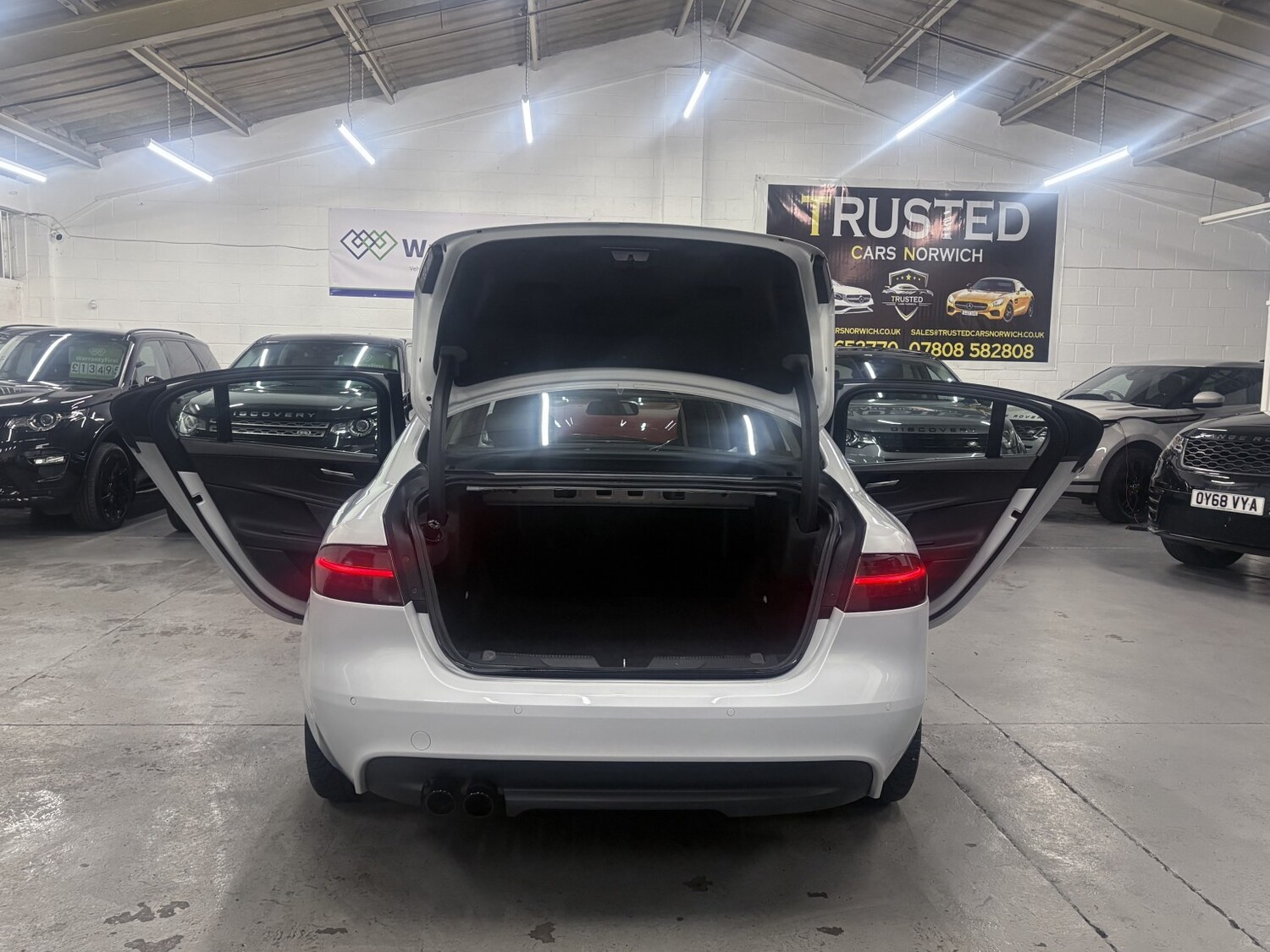 Used Jaguar XE 2017 for sale - 77822193: Photo 26