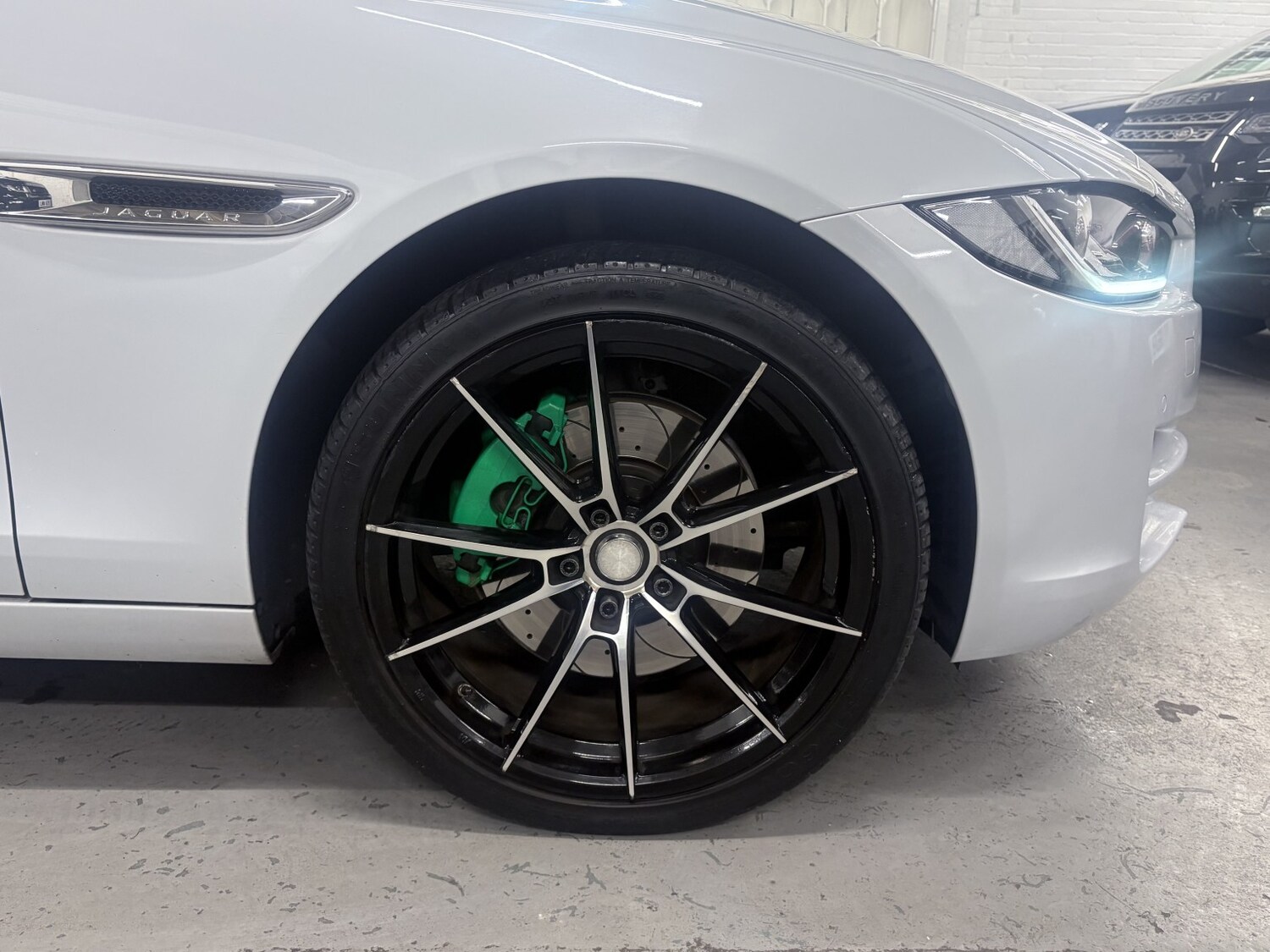 Used Jaguar XE 2017 for sale - 77822193: Photo 38