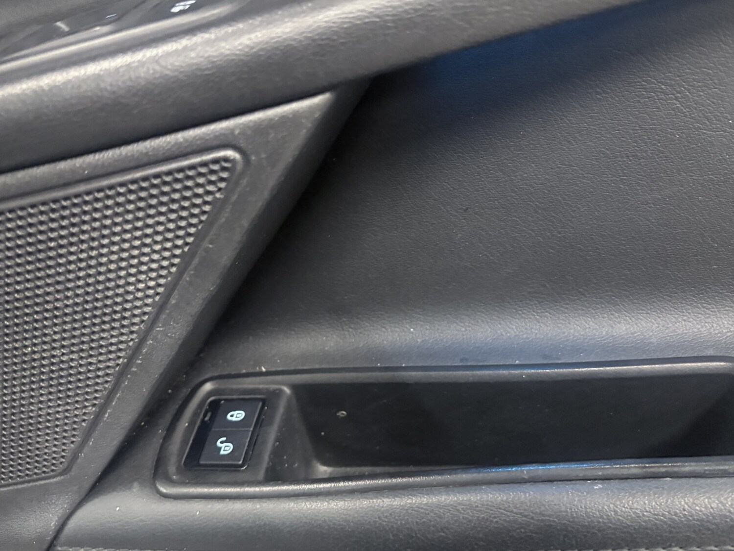 Used Jaguar XE 2017 for sale - 77822193: Photo 45