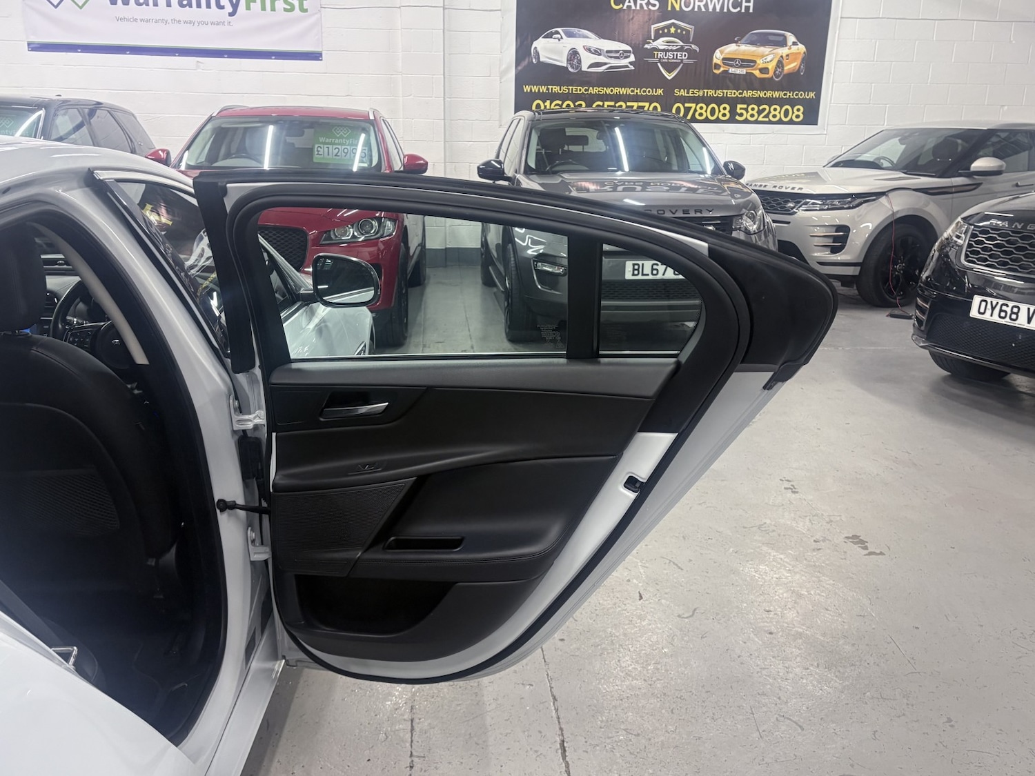 Used Jaguar XE 2017 for sale - 77822193: Photo 67